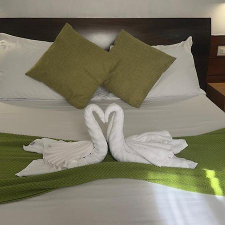 Romalive Hotel ภายนอก รูปภาพ