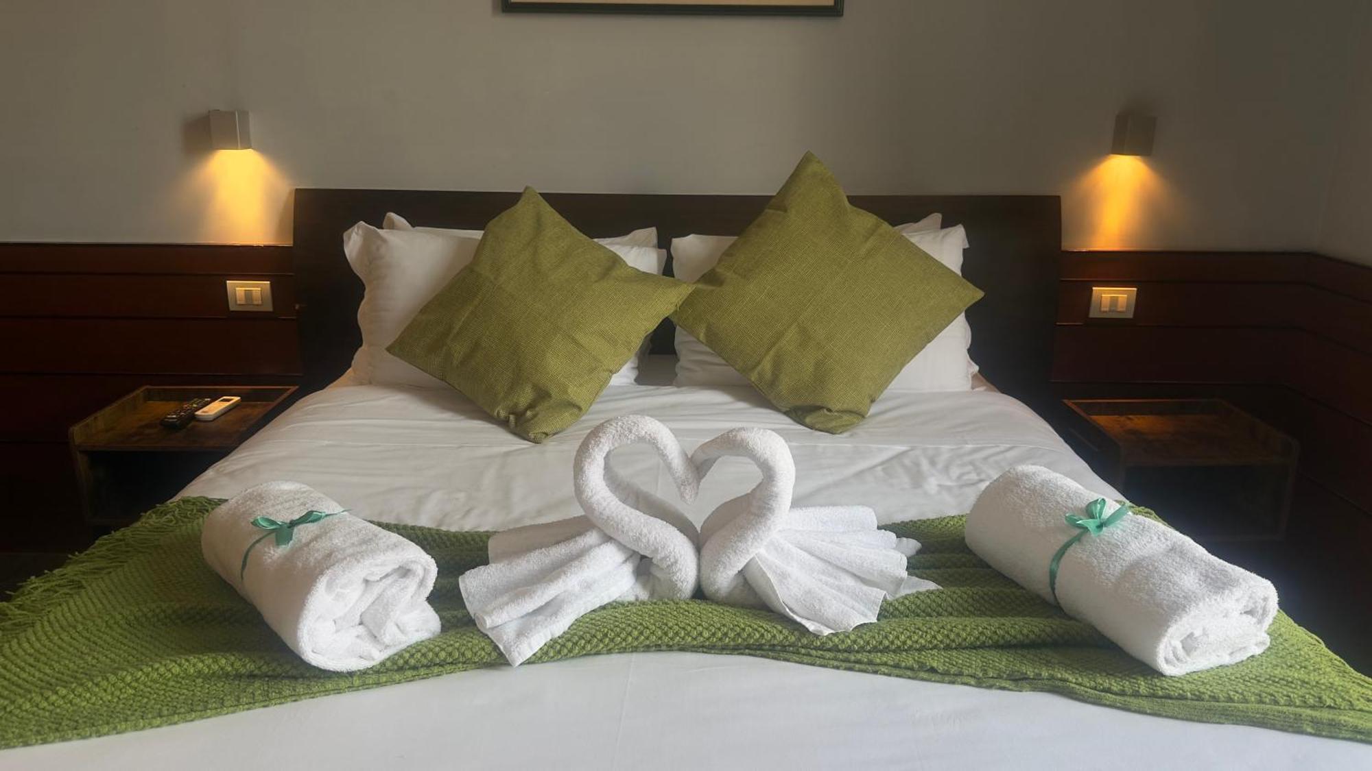 Romalive Hotel ภายนอก รูปภาพ